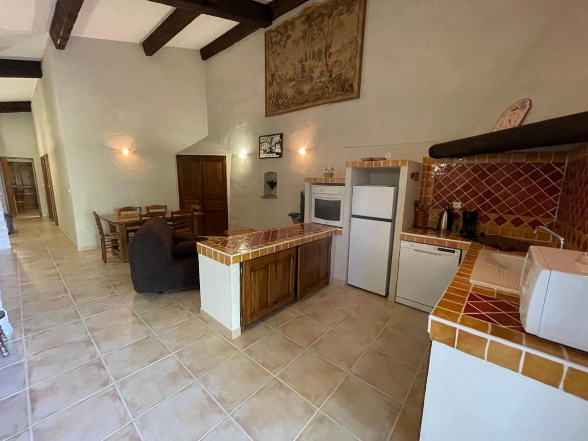 Domaine De Majastre Panzió Bauduen Kültér fotó