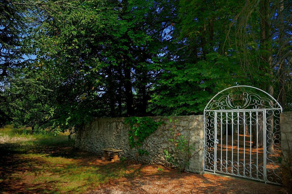 Domaine De Majastre Panzió Bauduen Kültér fotó