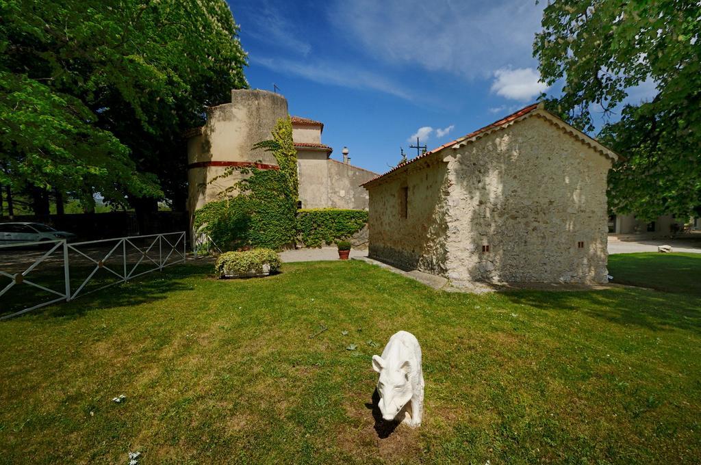 Domaine De Majastre Panzió Bauduen Kültér fotó